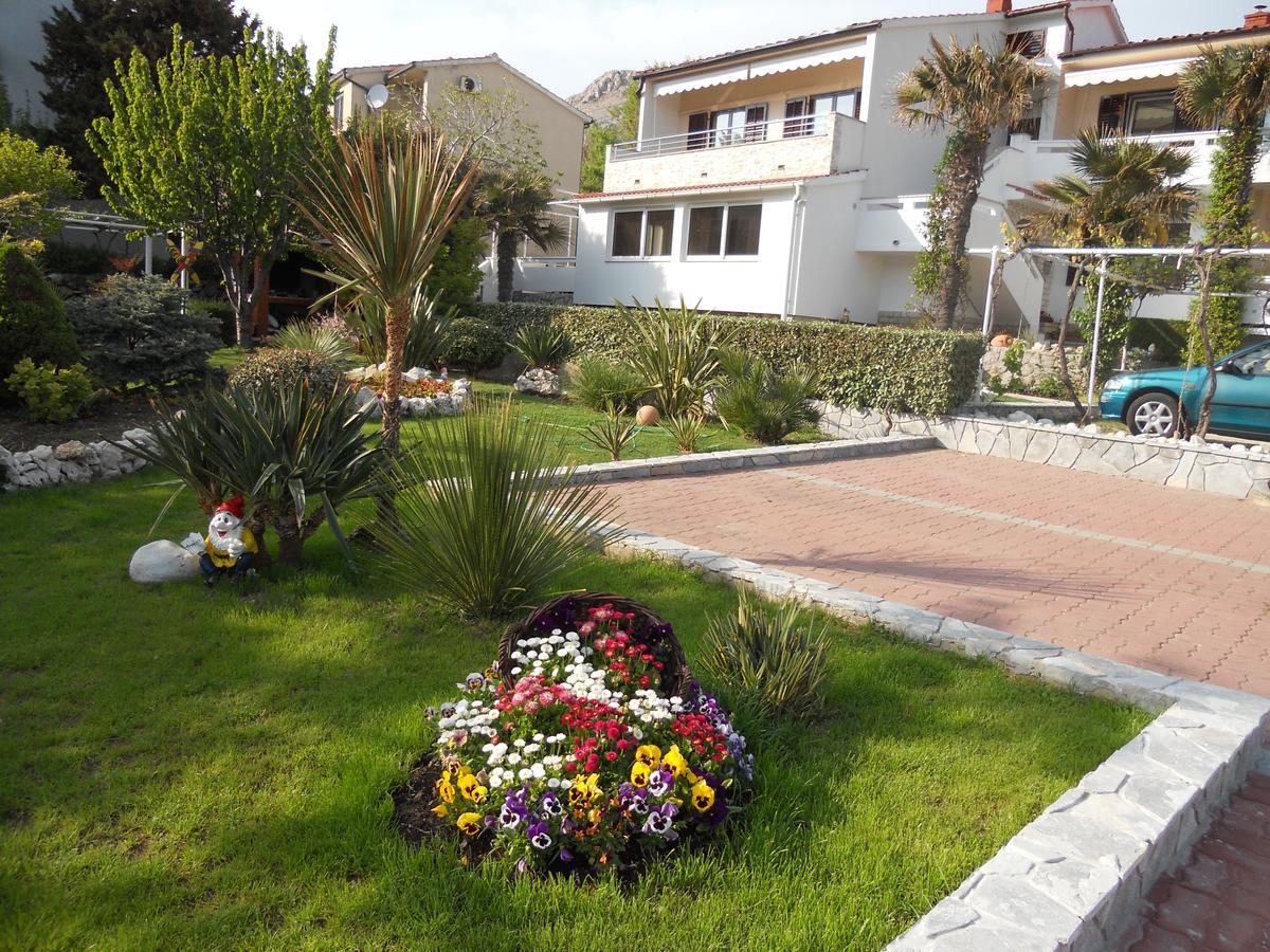 Apartments Mihalic I Baška Exterior foto